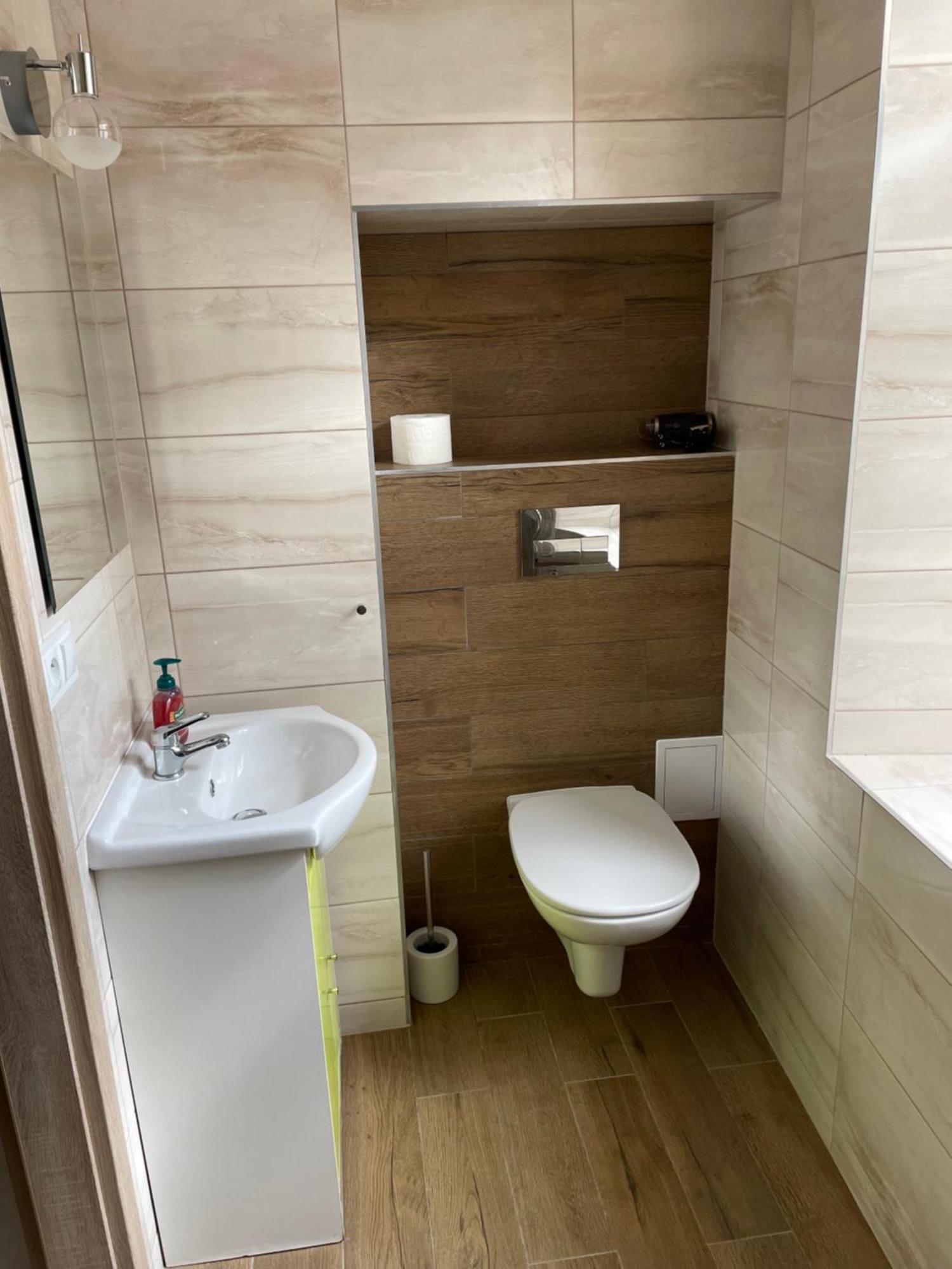 Apartamenty Przy Starym Miescie เชสโตฮอวา ภายนอก รูปภาพ